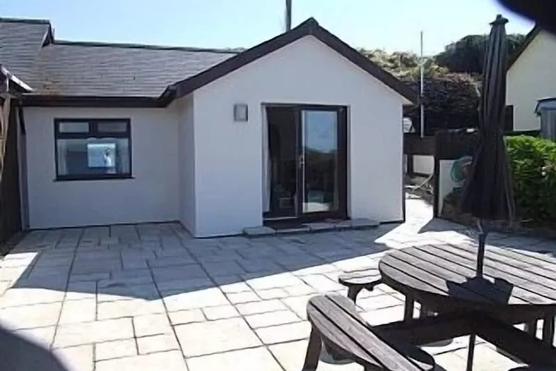 Seaside Bolt Hole Cosy Southfacing Coastal Chalet w/Superb Panoramic Sea Views