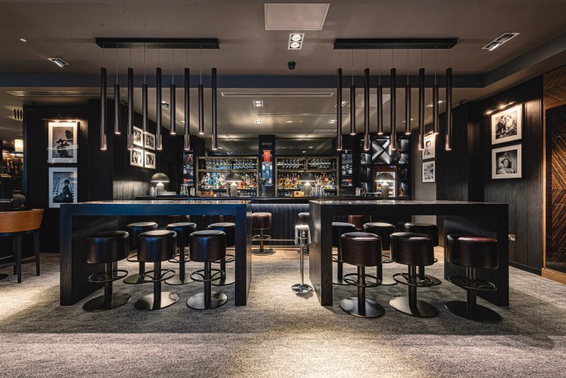 Dakota Bar & Grill