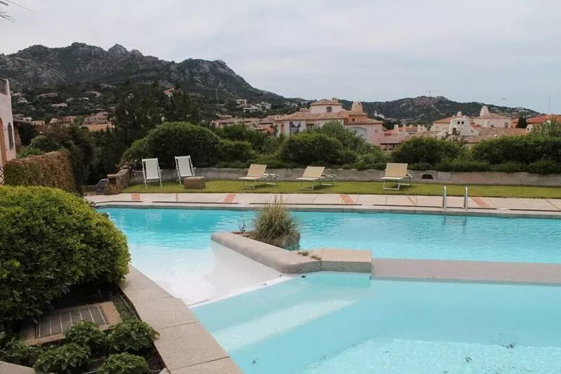Centrally located in Porto Cervo with pool by the old port
