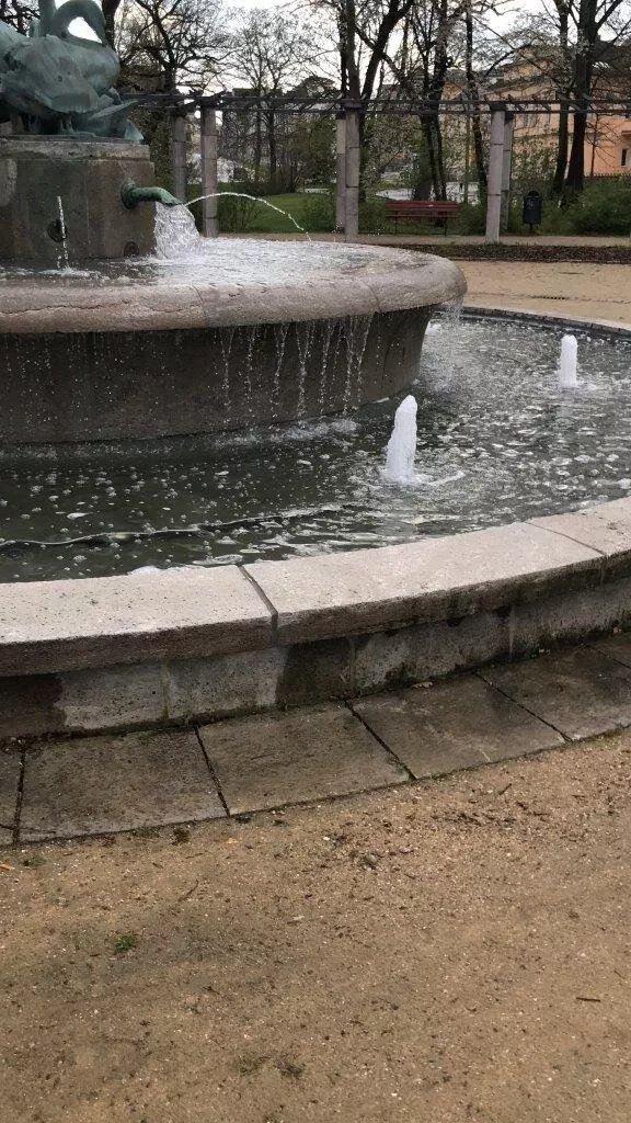 Schwanenbrunnen