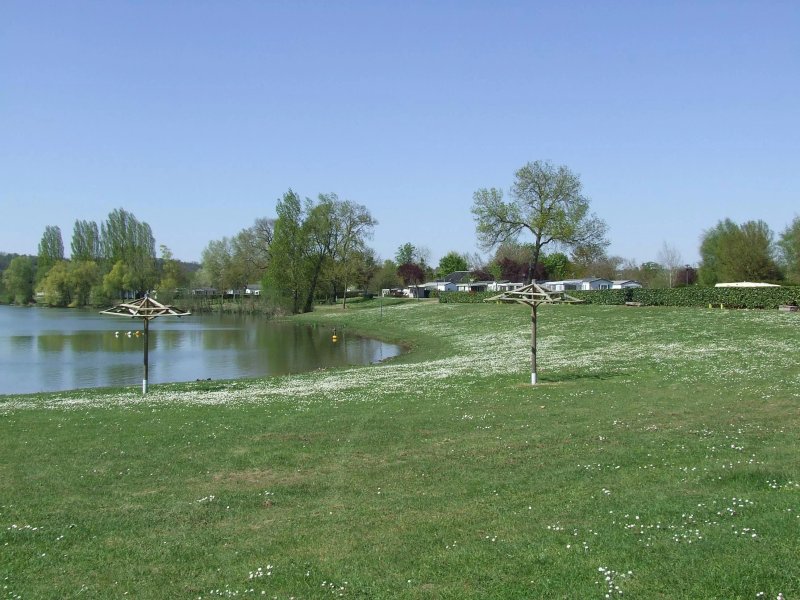 Camping Le Lac Des Varennes