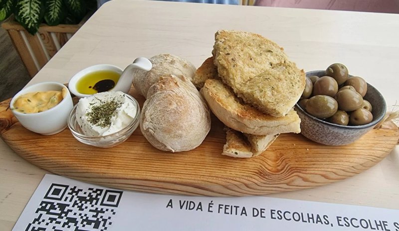Caverna Brunch & Cocktails