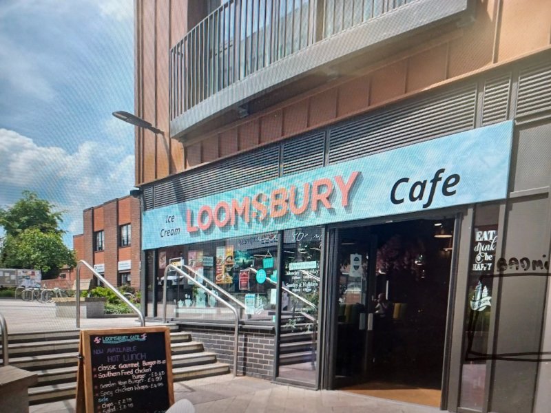 Loomsbury Cafe
