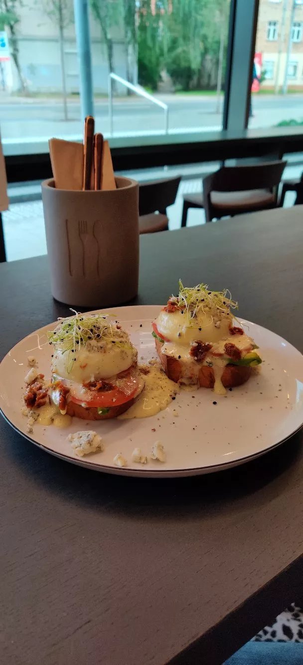 Her Excellency by Vero Cafe