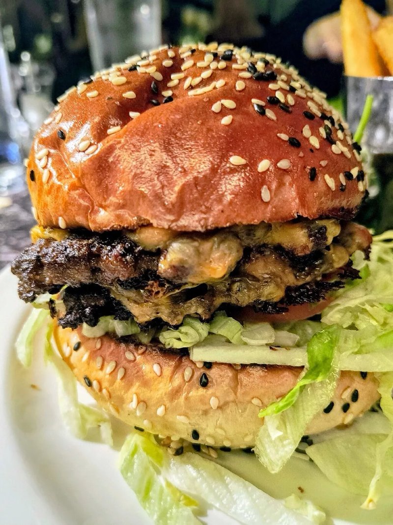 Seven Restaurant & Cafe Bar