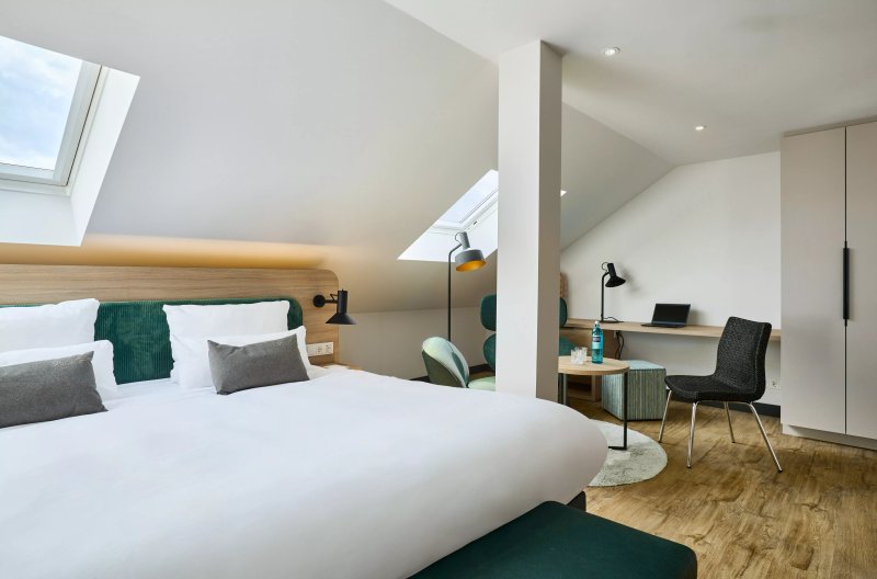 June Six Hotel