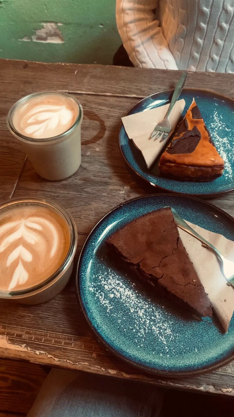 Cafe Hommage