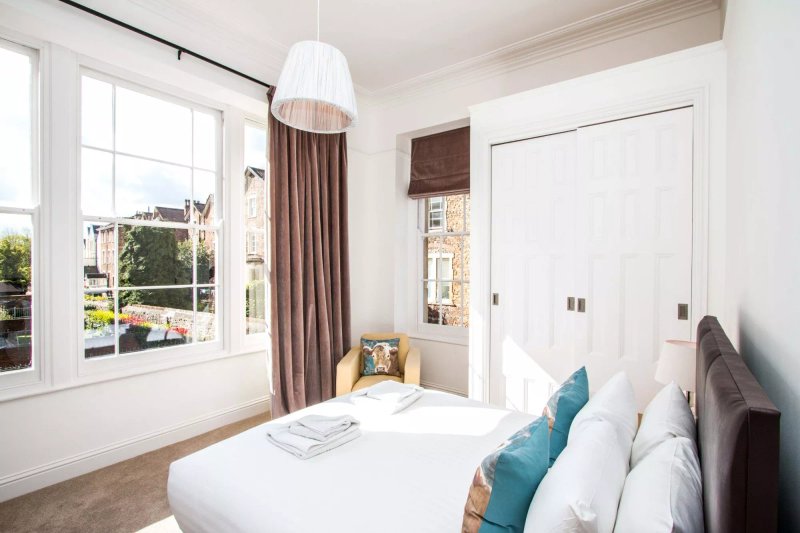Your Stay Bristol - Beaufort House Apartments