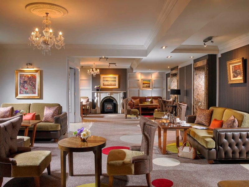 Castlecourt Hotel