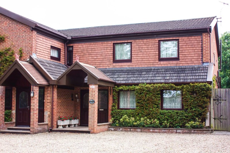 Holly Lodge Guest House