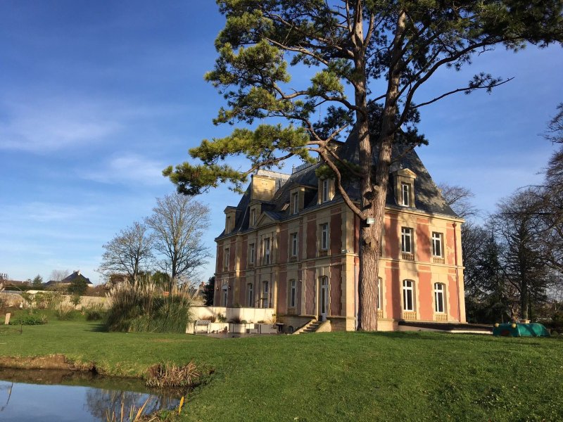 Château Côte de Nacre