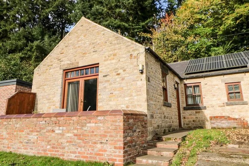 LEADMILL HOUSE WORKSHOP, pet friendly in Barnard Castle
