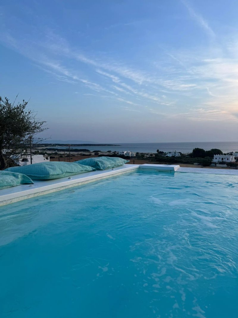 Phoenicia Naxos Luxury Apartments