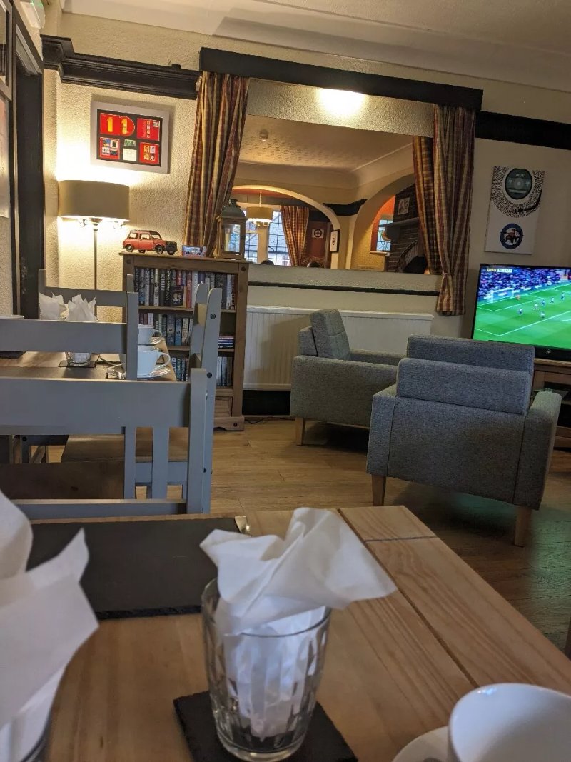 Tudor Lodge Hotel