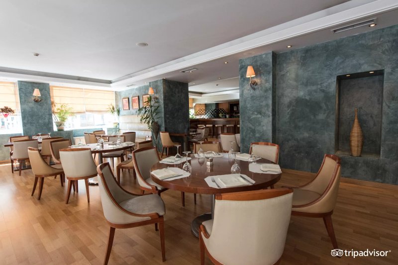 Piraeus Theoxenia Hotel