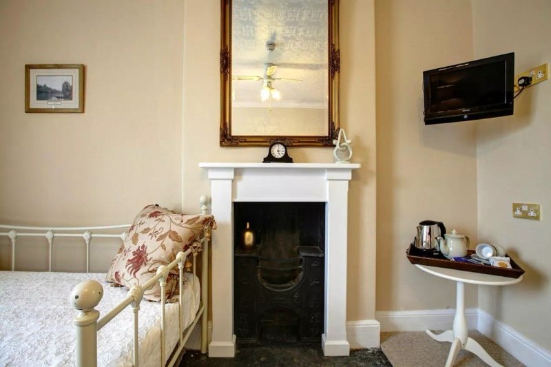 Arundel House