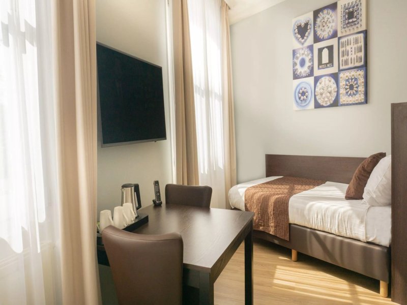 Hotel Nes