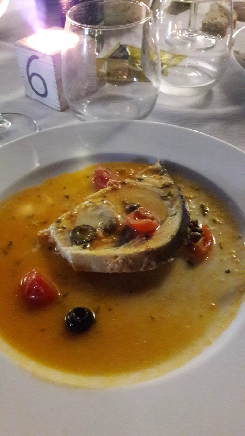 WHITE Restaurant