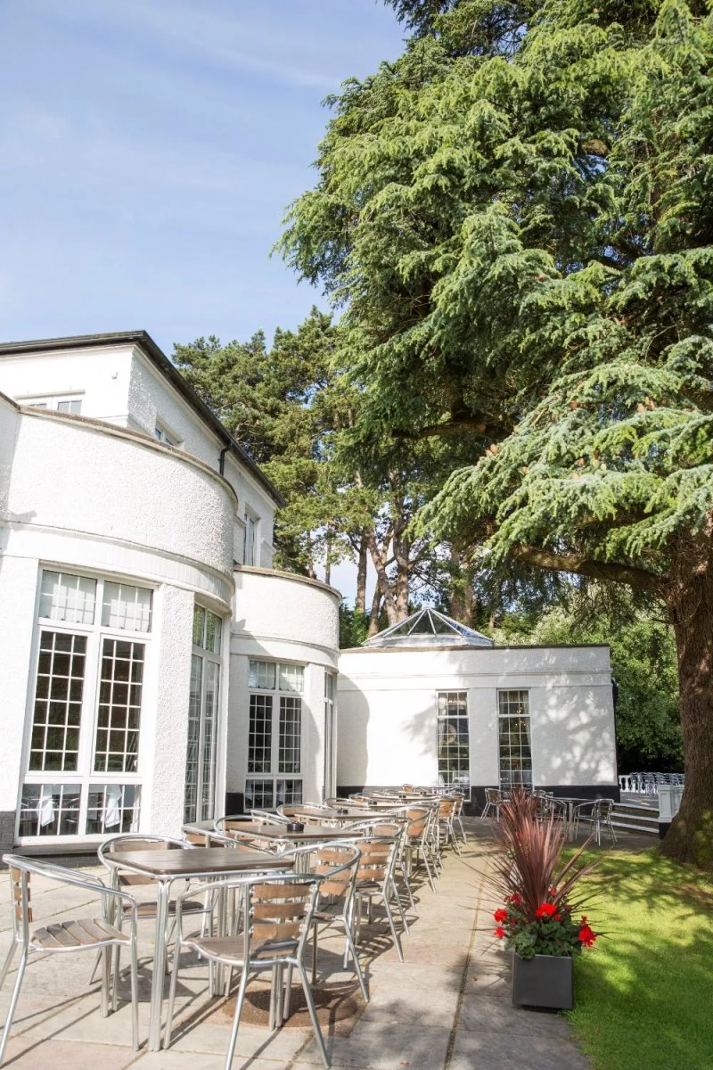 Manor Parc Country Hotel