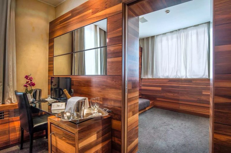 Tritone Hotel