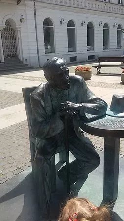 Pomnik Leszka Kolakowskiego