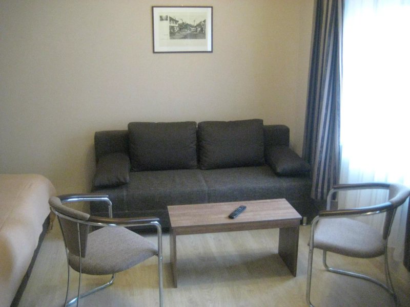 Julia Garni House