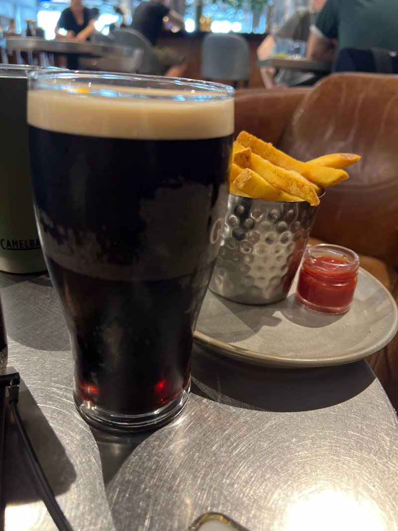 Pilots Bar & Kitchen Terminal 5