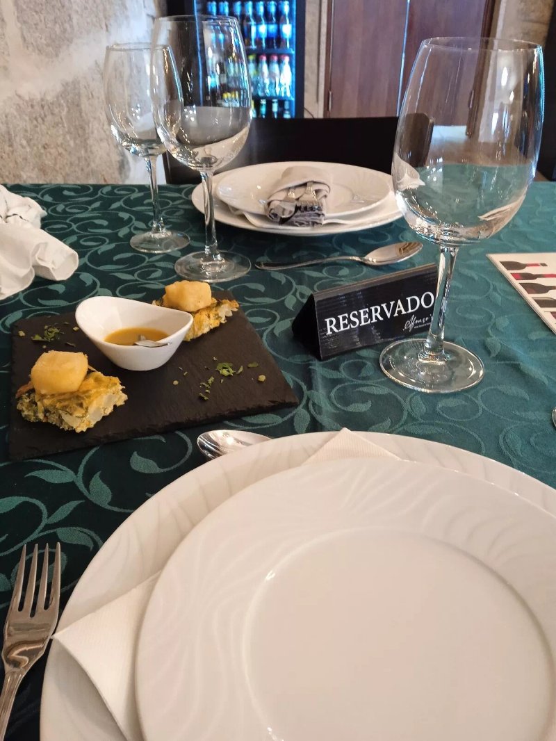 Afonso's Wine House & Restaurant