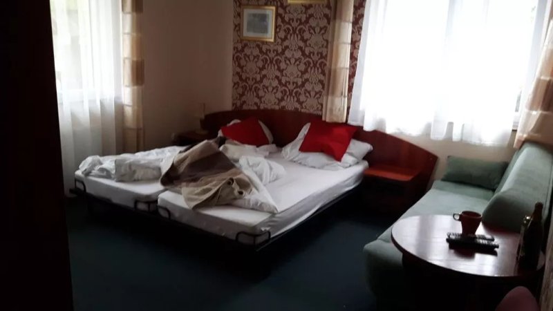 Willa Karmazynowa Przystań