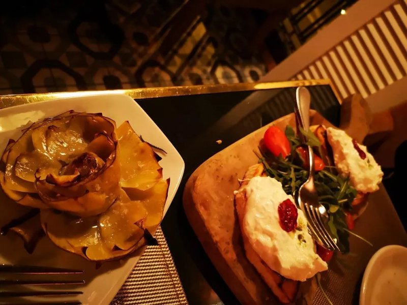 Flavia Restaurant & Bar