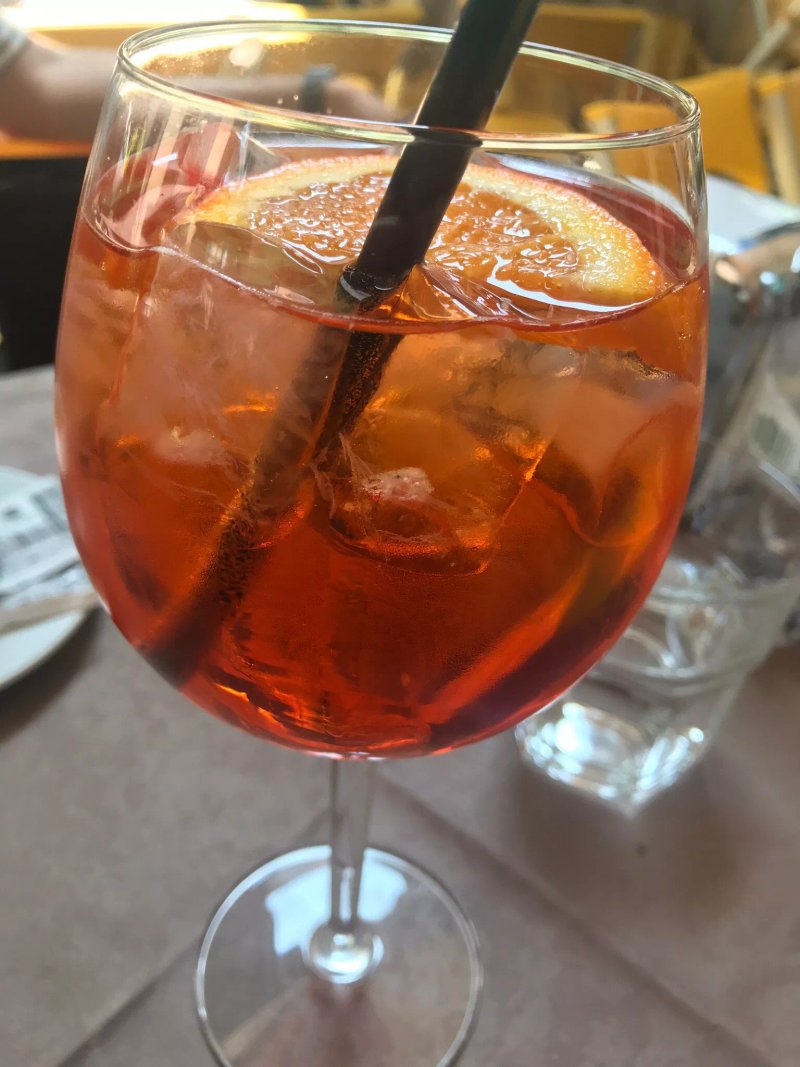G.B. Bar