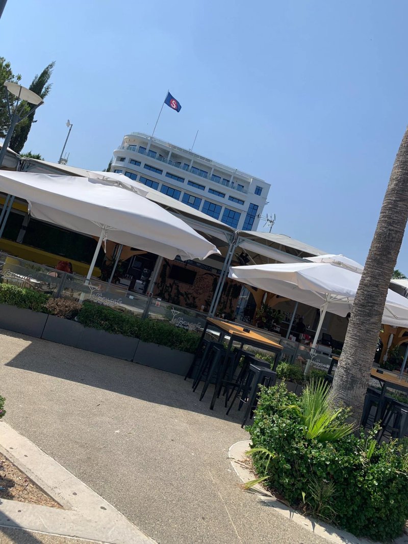 Yellow Delice Cafe