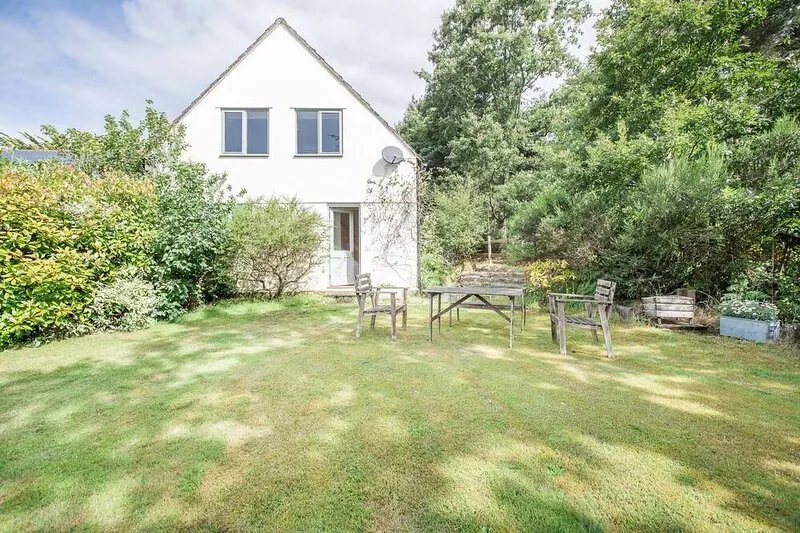 The Hydeaway - Charming   1 bedroom rural retreat.