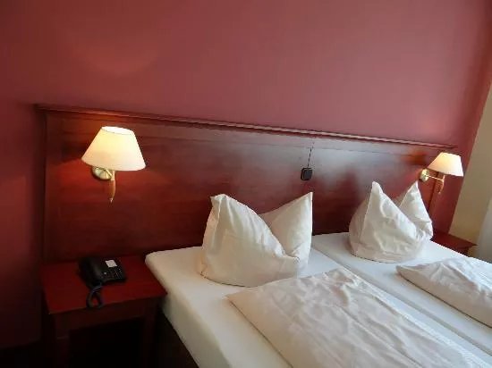 City Hotel