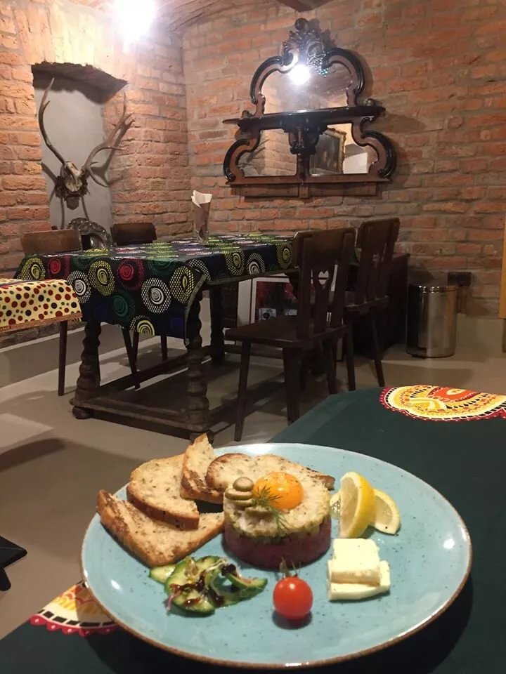 Salon Win Restaurant & Apartments