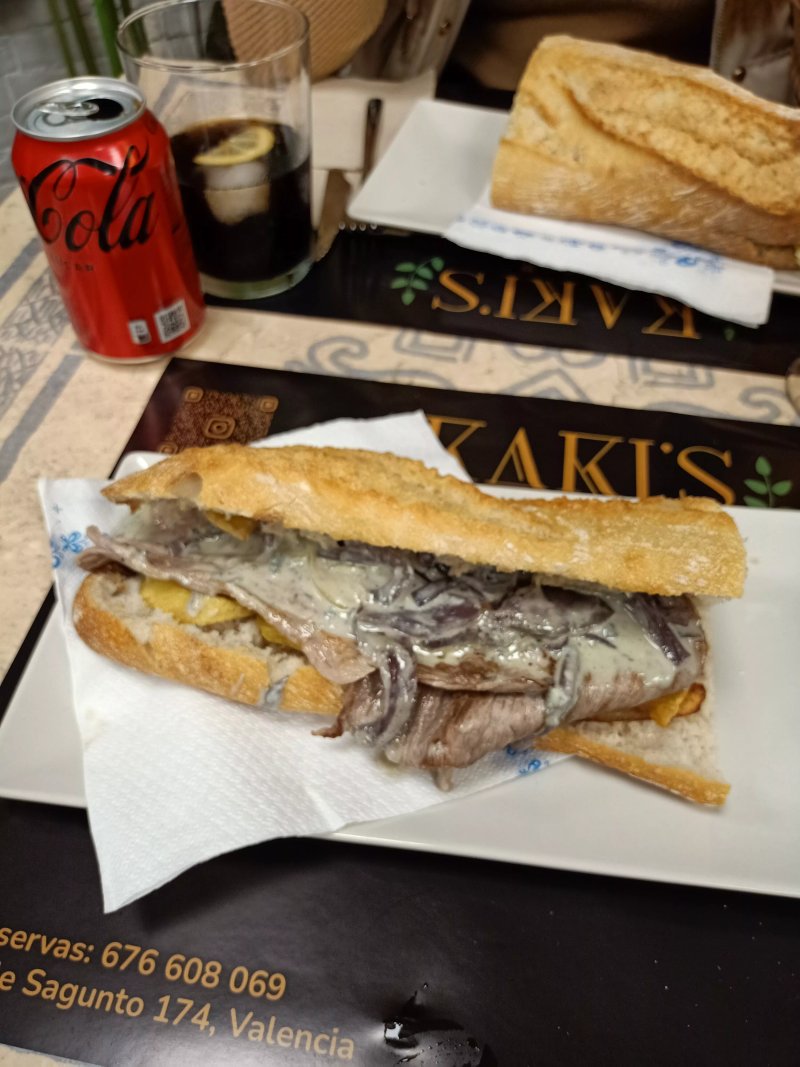 Kakis Bar