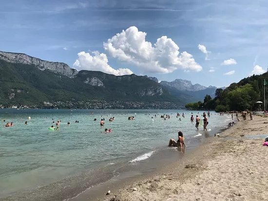 Plage Des Marquisats