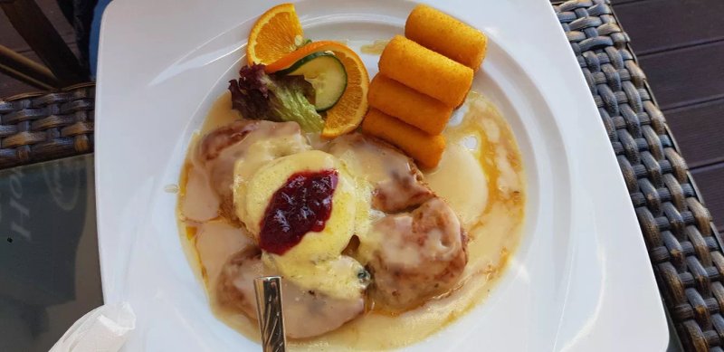 Hotel Restaurant Straussen