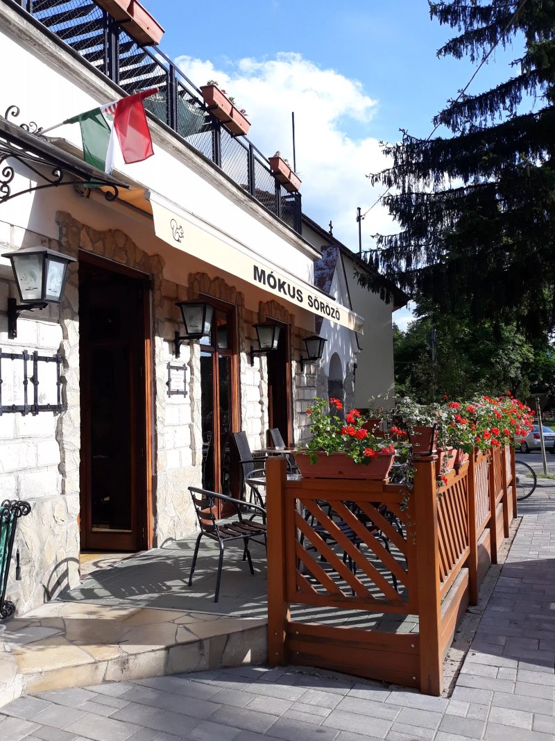 Mokus Brasserie