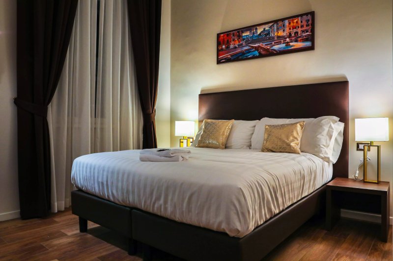 Elegant Rooms Roma - Guest House