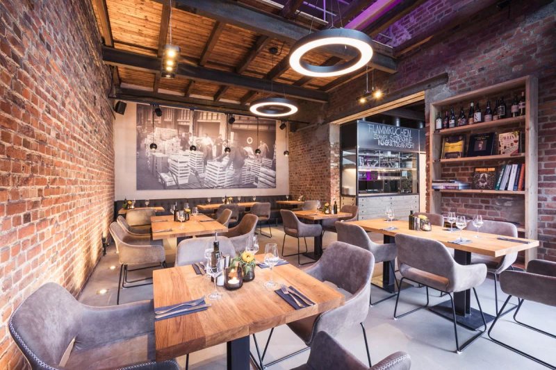 WINE HOUSE - bar, kitchen & bottle shop