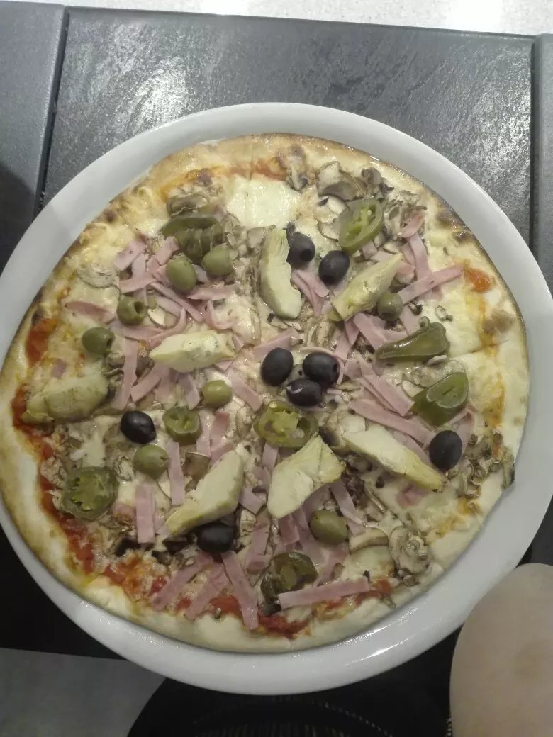 Charlie Pizza