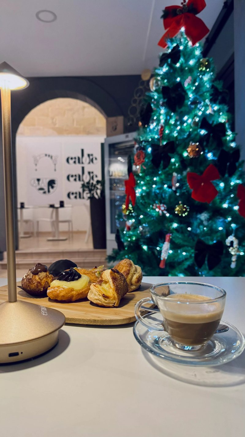 Calore Coffee, Bakery and Food