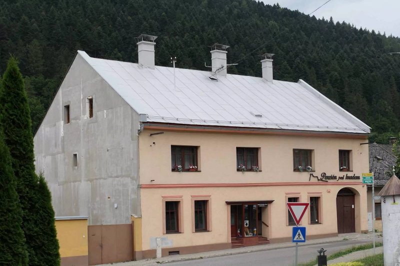 Penzion pod hradom Gelnica