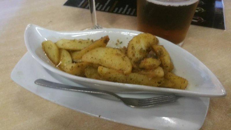 Cafe bar geltoki