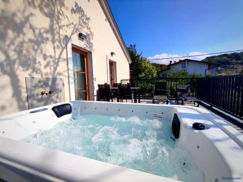 Boutique Rooms By Petric Winery