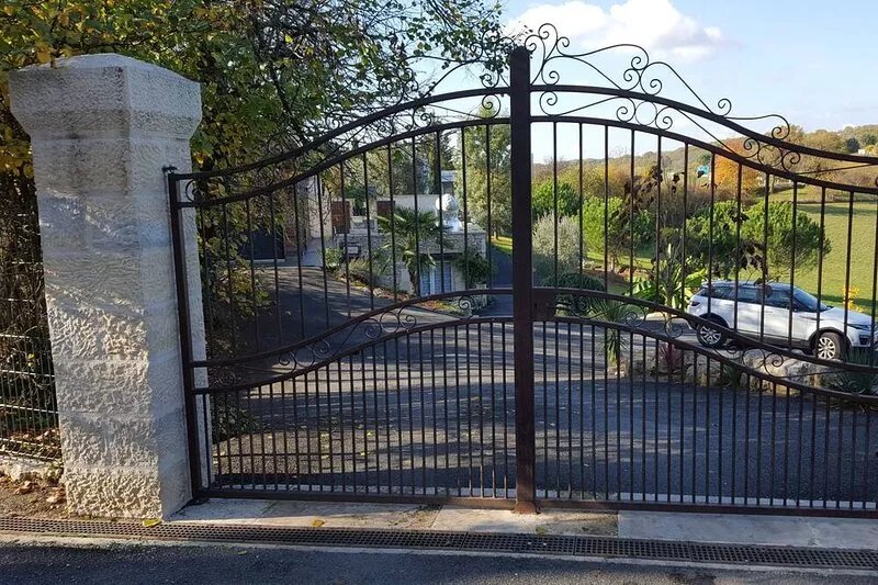 - GÎTE CÔTÉ JARDIN - 2 gîtes 2 pers 1 min from MARTEL