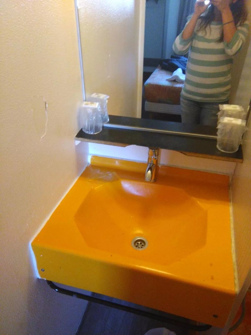 Egg Hotel Goussainville CDG