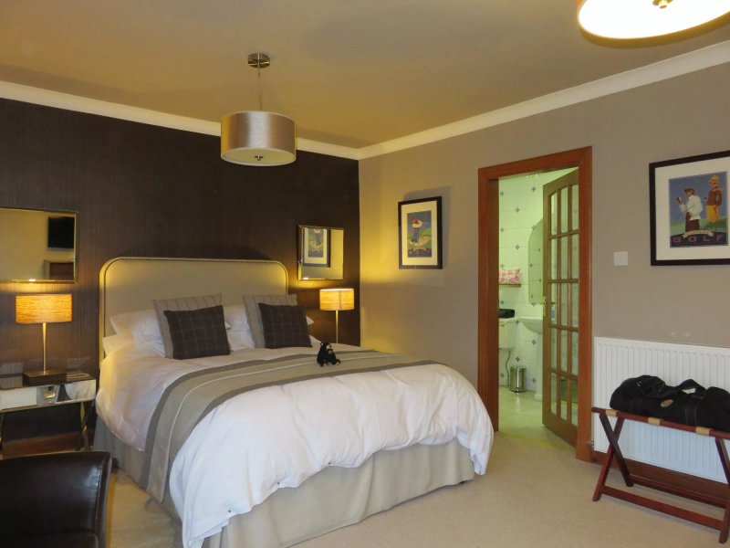 Westwinds House B&B