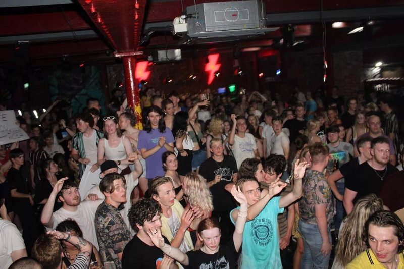 Electrik Warehouse